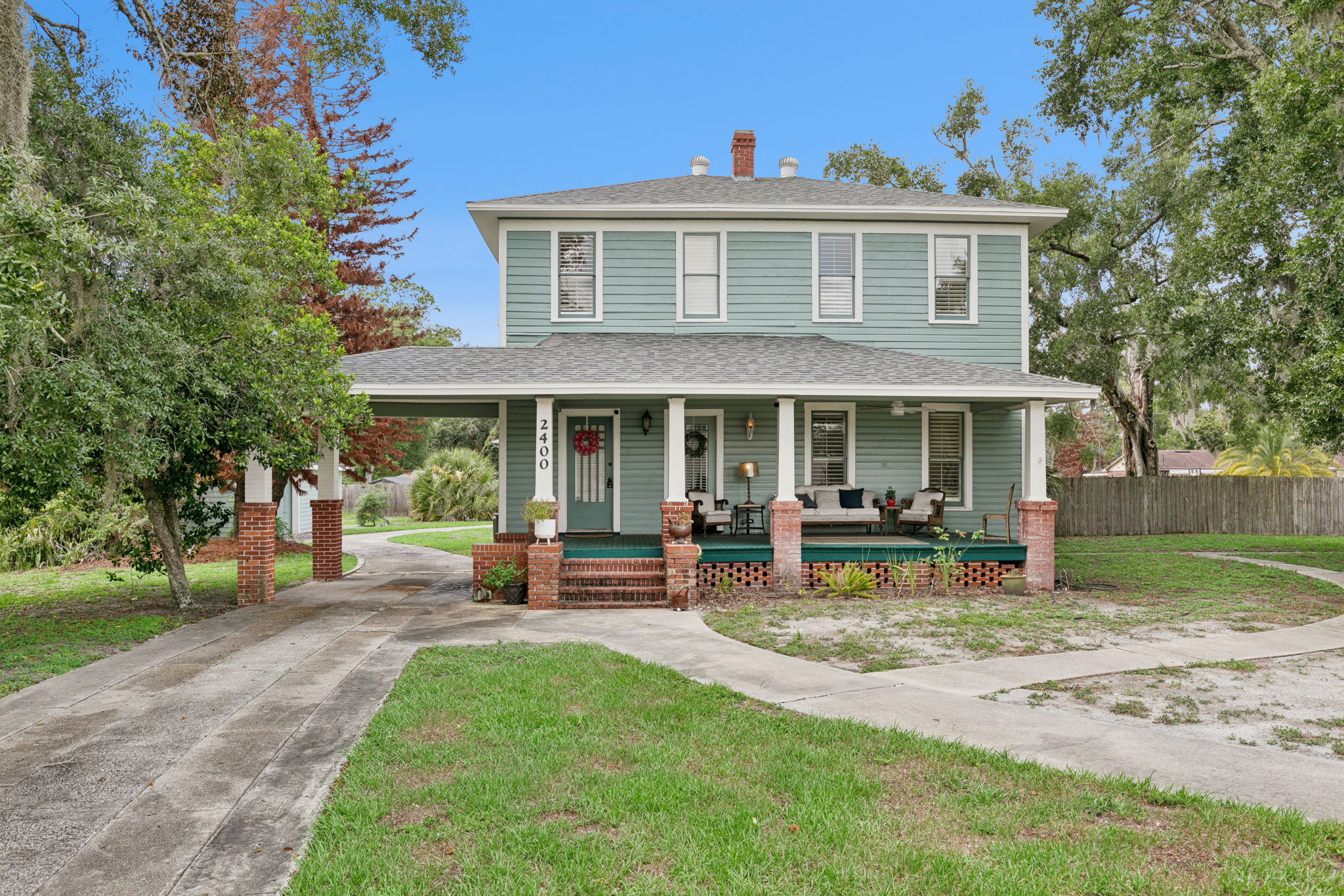 2400 South Park Avenue